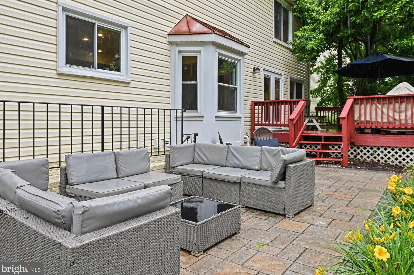 5252 Gln Mdw Rd, Centreville VA  20120-1354 exterior