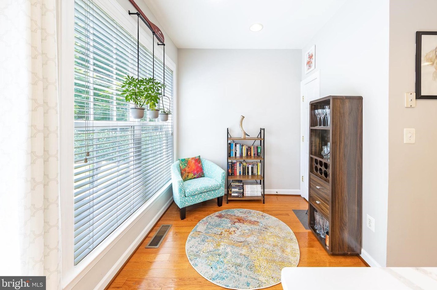 11425 Log Rdg Dr, Fairfax VA  22030-8528 exterior