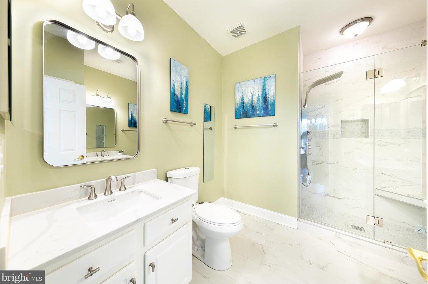 11425 Log Rdg Dr, Fairfax VA  22030-8528 exterior