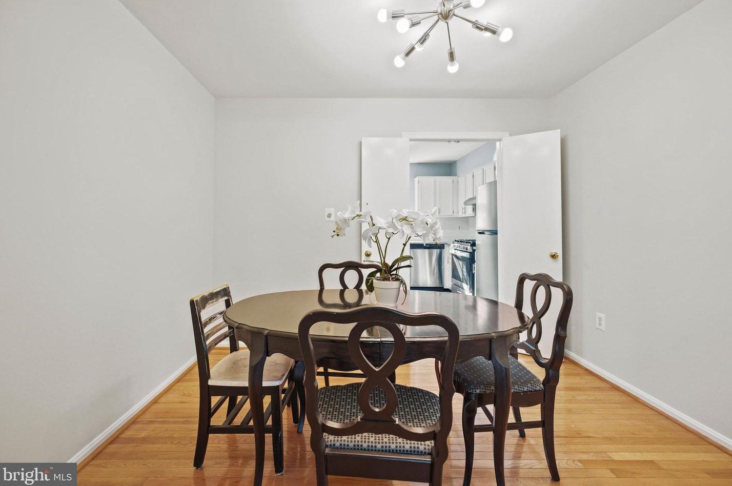 4723 Gainsborough Dr, Fairfax VA 22032-2380 exterior