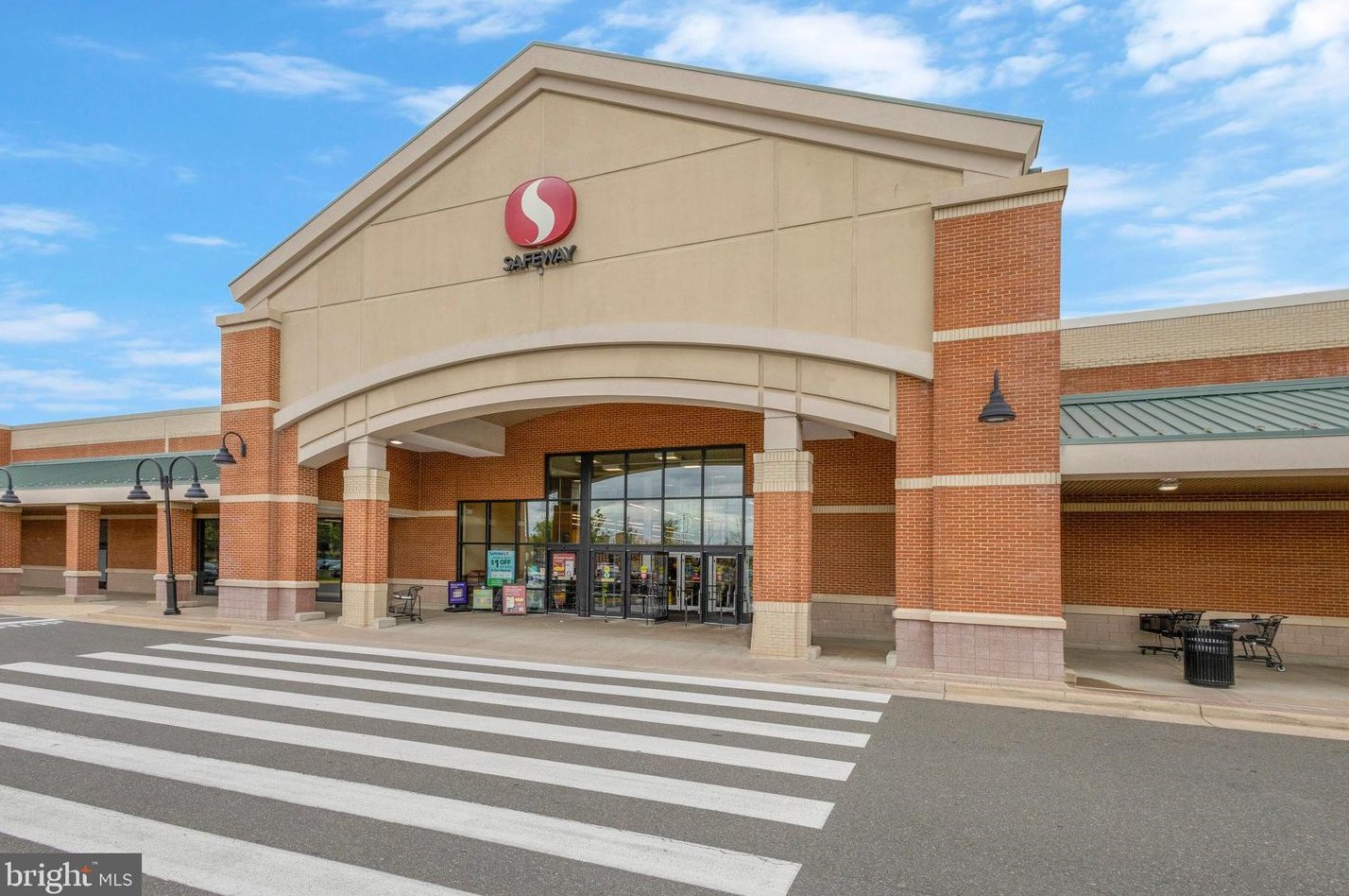 7465 Cross Gate Ln, Alexandria VA 22315-4621 exterior