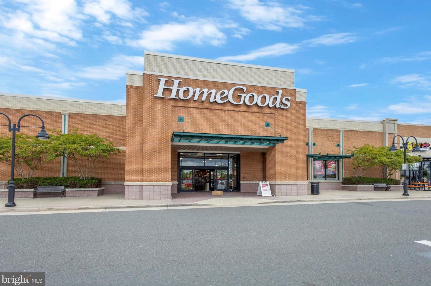 7465 Cross Gate Ln, Alexandria VA 22315-4621 exterior