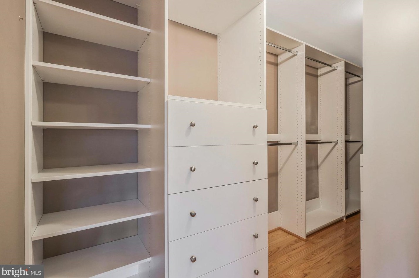 7465 Cross Gate Ln, Alexandria VA 22315-4621 exterior