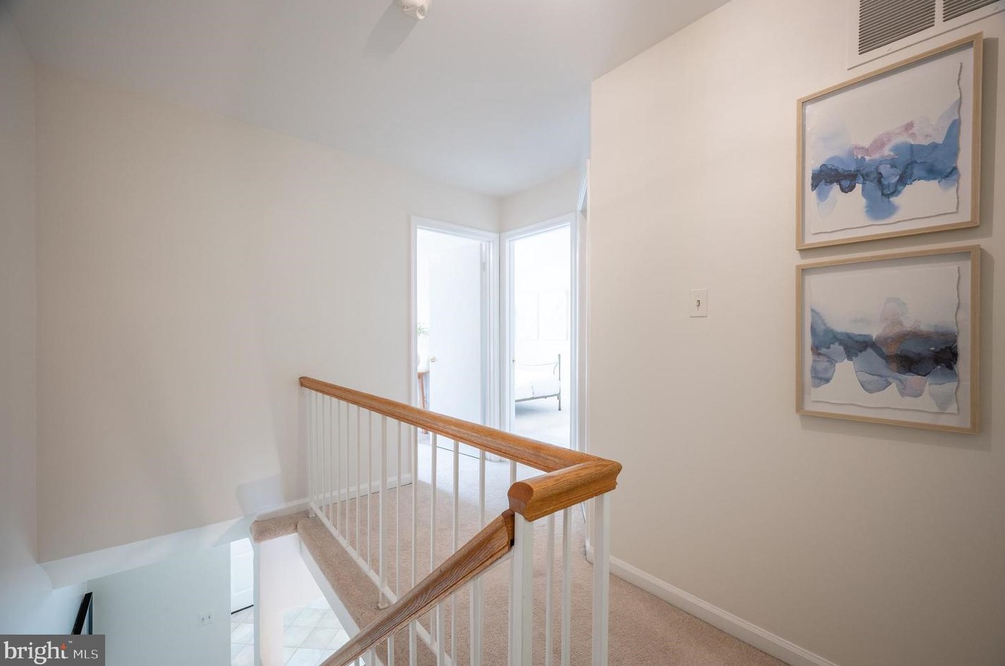 8474 Blue Oak Ct, Springfield VA  22153-3558 exterior