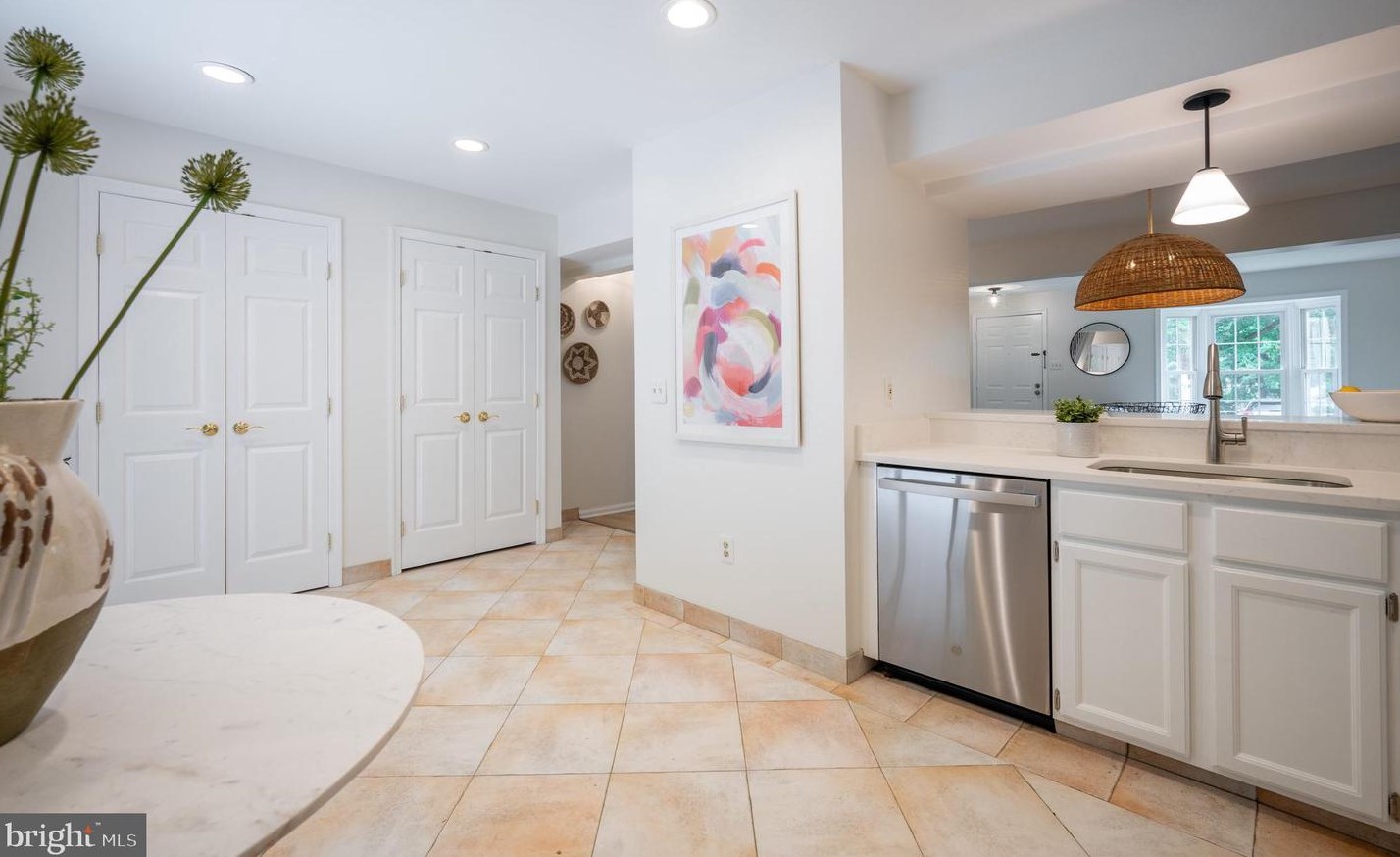 8474 Blue Oak Ct, Springfield VA  22153-3558 exterior