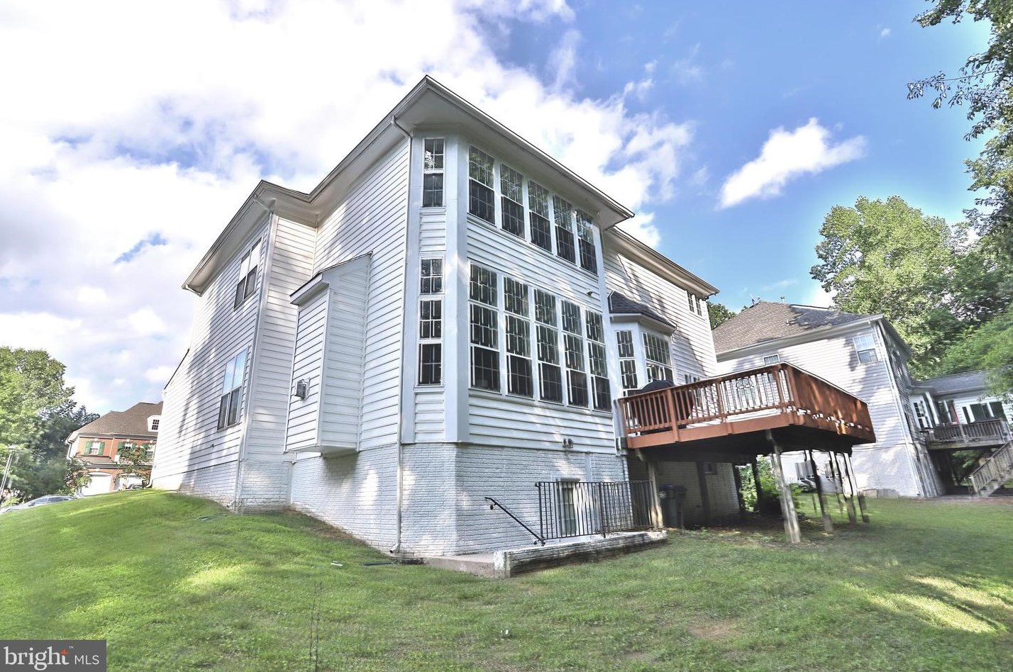 5364 Wharton Park Ct, Centreville VA  20120-2003 exterior