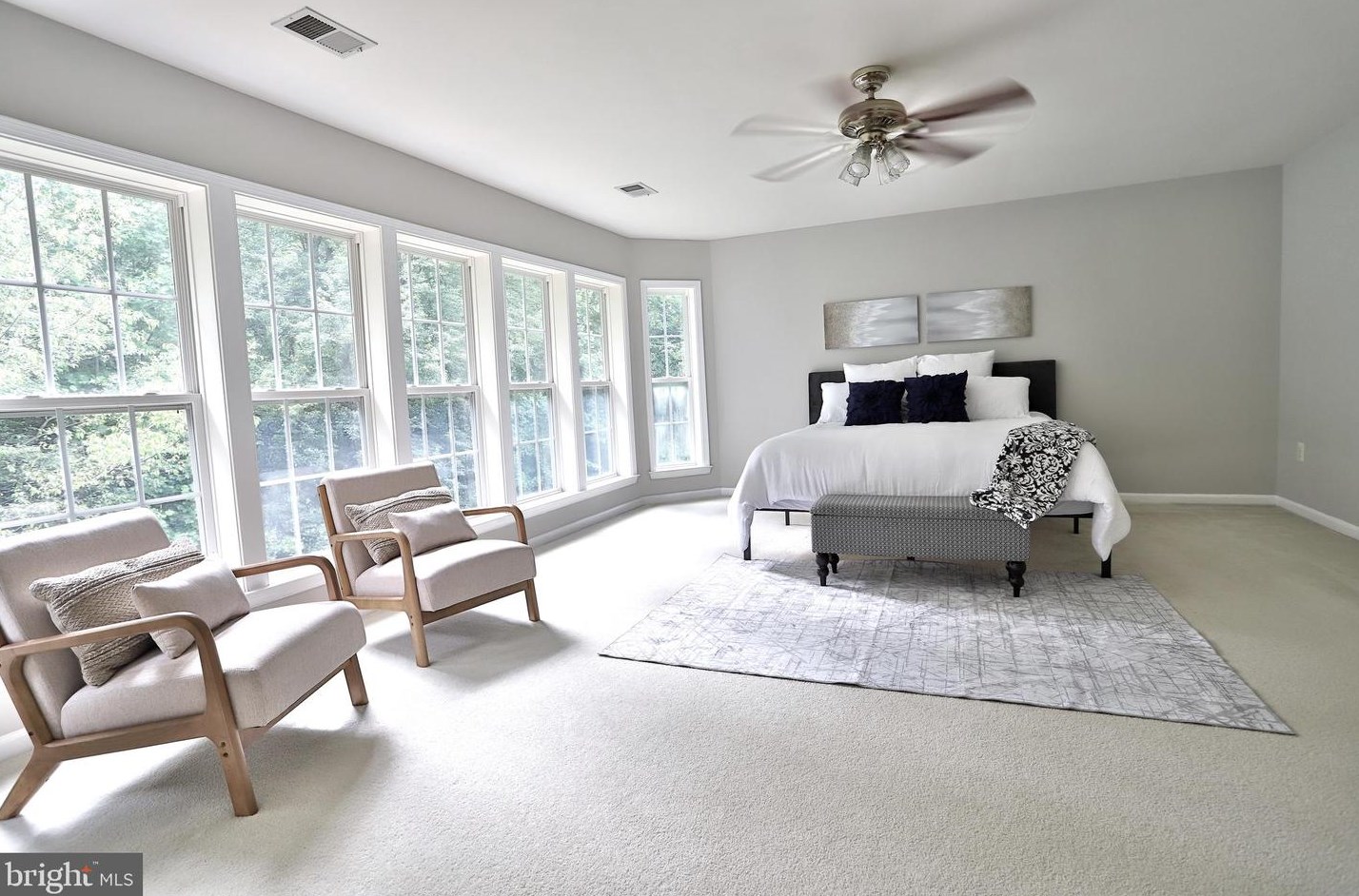 5364 Wharton Park Ct, Centreville VA  20120-2003 exterior