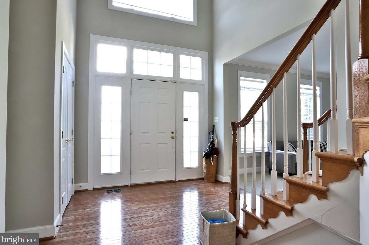 5364 Wharton Park Ct, Centreville VA  20120-2003 exterior