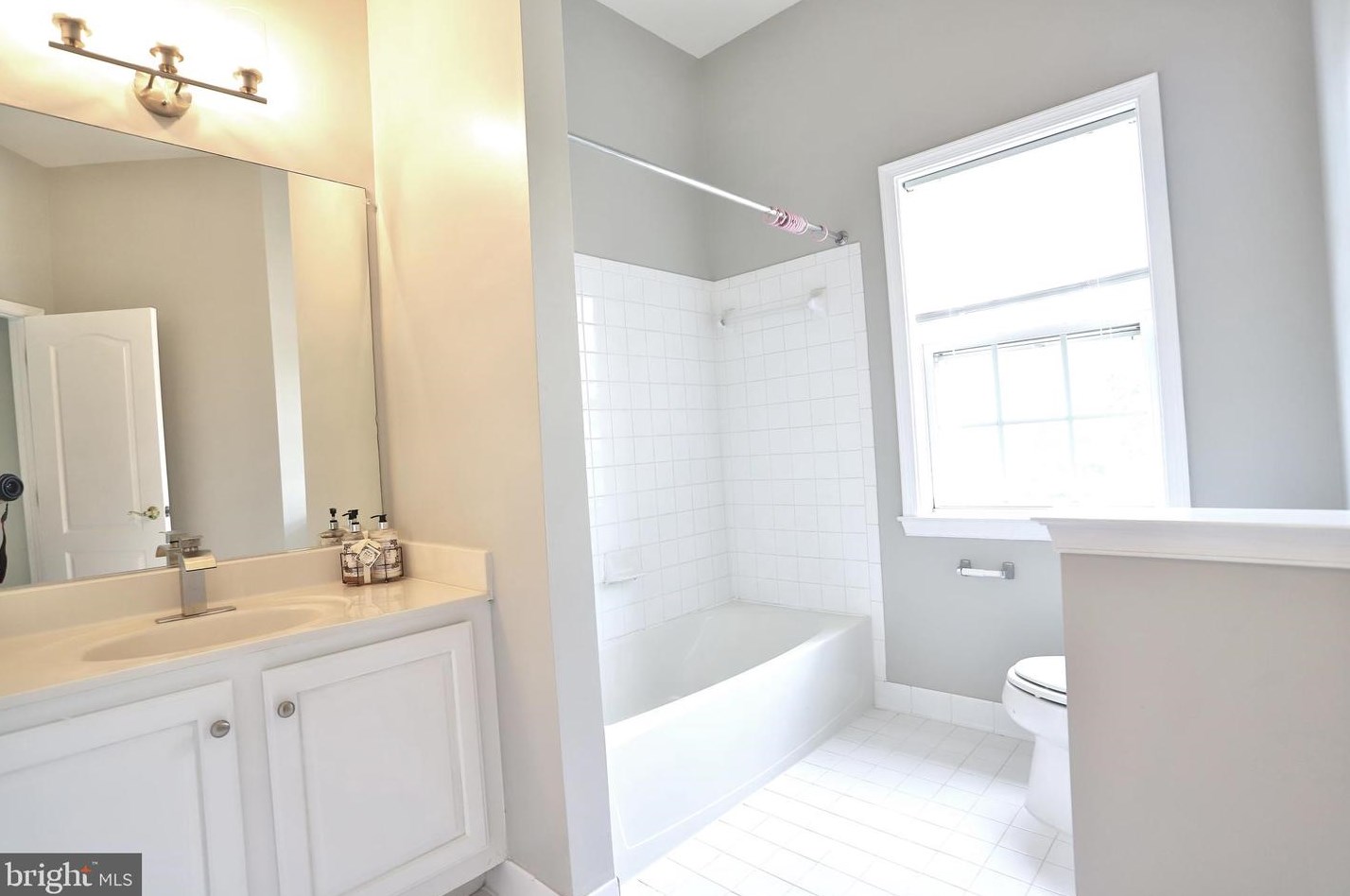 5364 Wharton Park Ct, Centreville VA  20120-2003 exterior