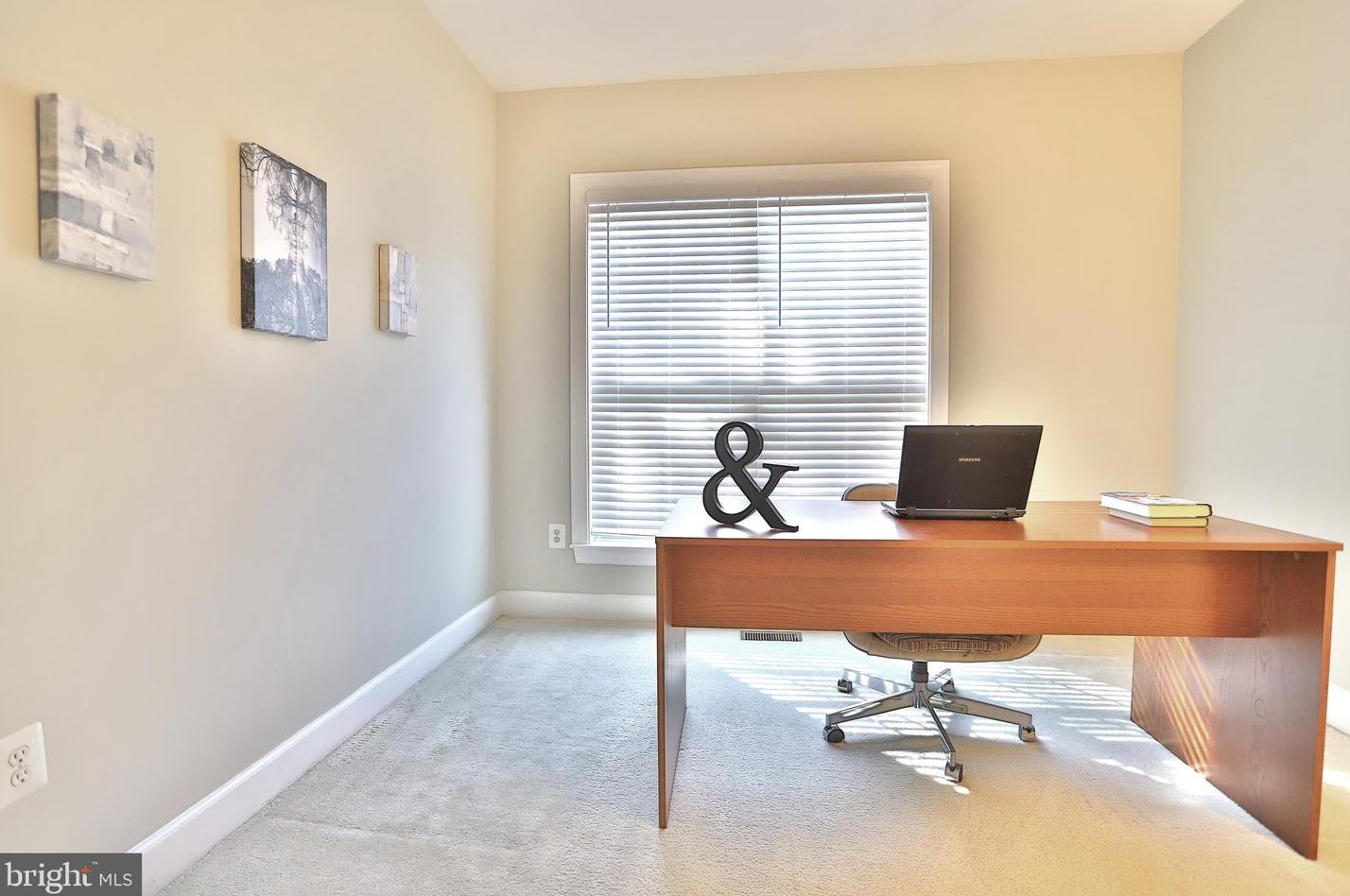 5364 Wharton Park Ct, Centreville VA  20120-2003 exterior