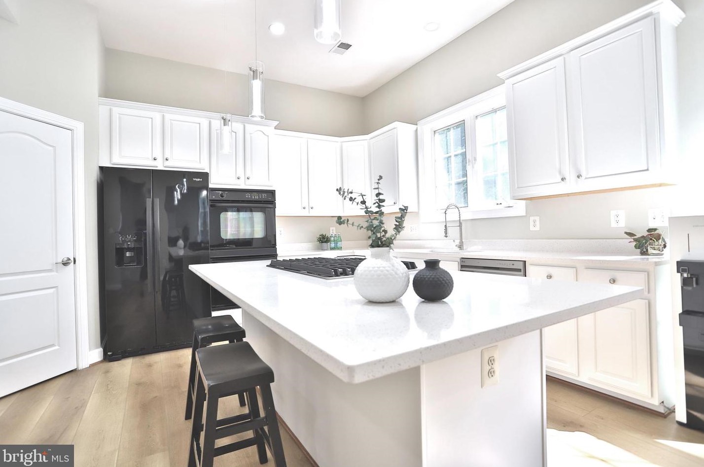 5364 Wharton Park Ct, Centreville VA  20120-2003 exterior