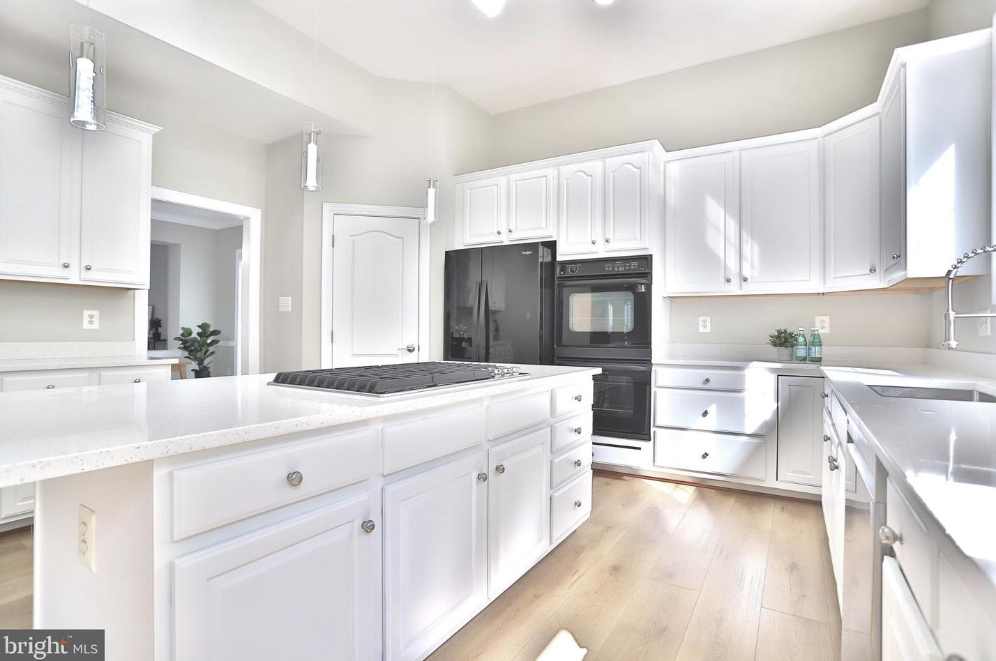 5364 Wharton Park Ct, Centreville VA  20120-2003 exterior