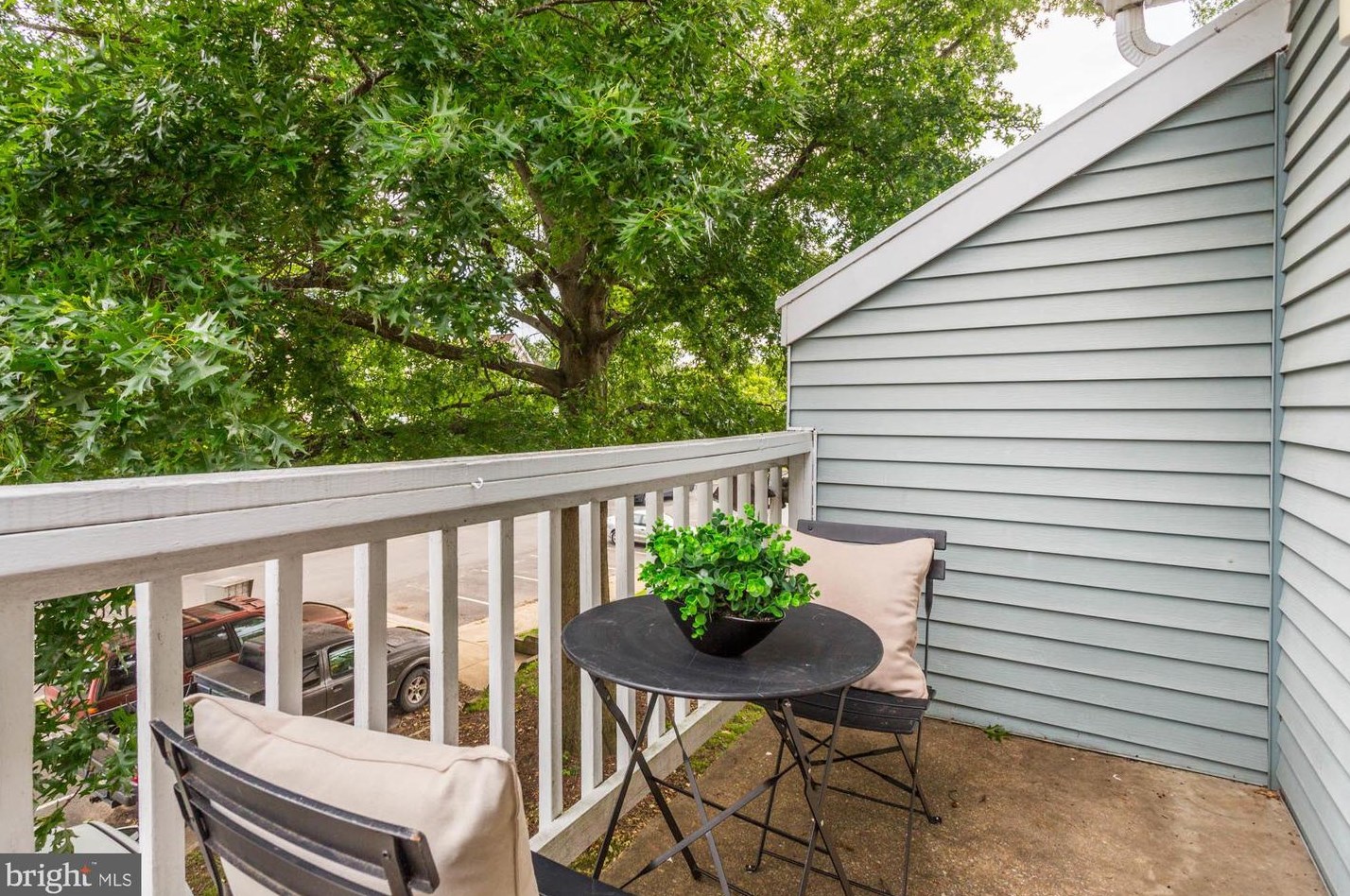 4378 Pembrook Village Dr, Alexandria VA 22309-1853 exterior