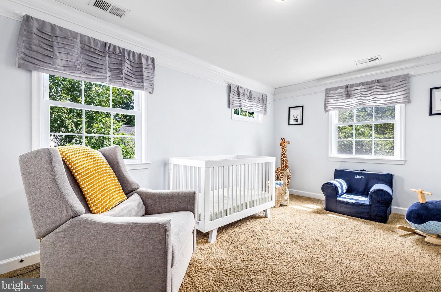 6619 Cavalier Dr, Alexandria VA 22307-1307 exterior