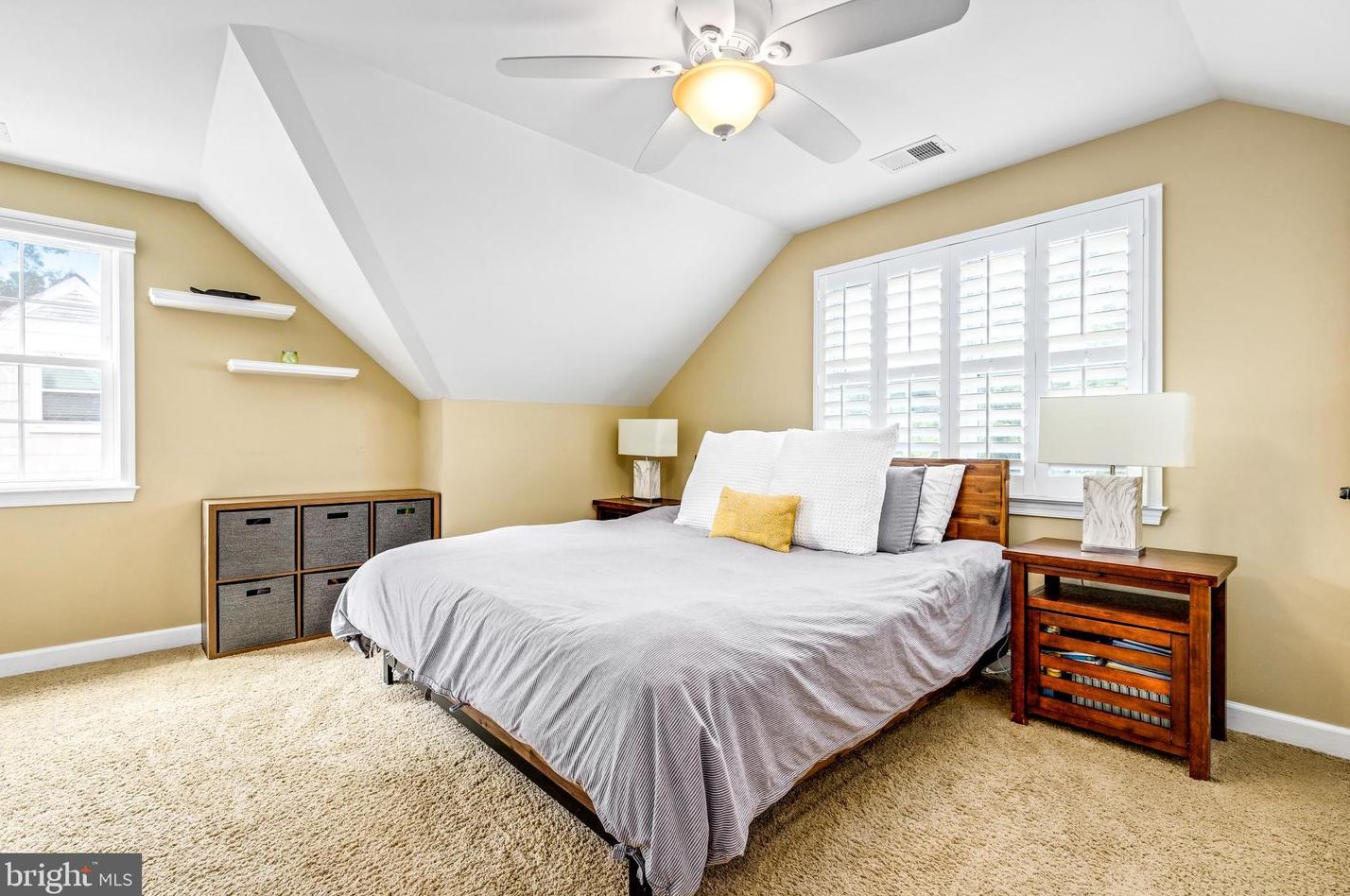 6619 Cavalier Dr, Alexandria VA 22307-1307 exterior