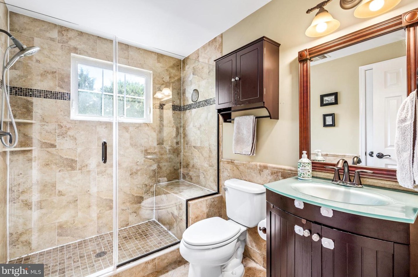 6619 Cavalier Dr, Alexandria VA 22307-1307 exterior