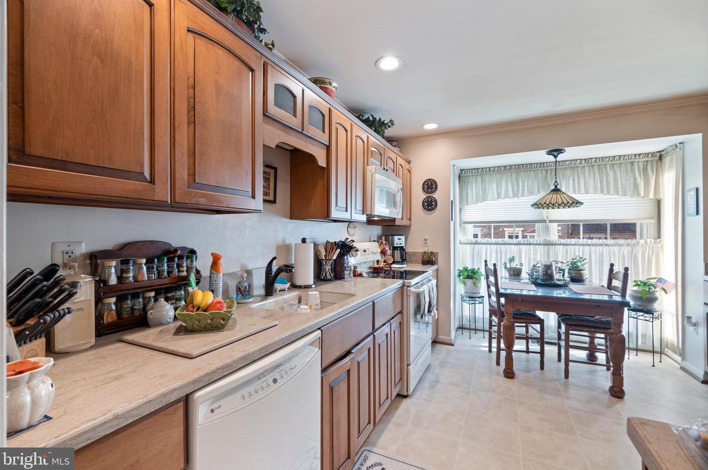 7720 Bristol Sq Ct, Springfield VA  22153-3120 exterior