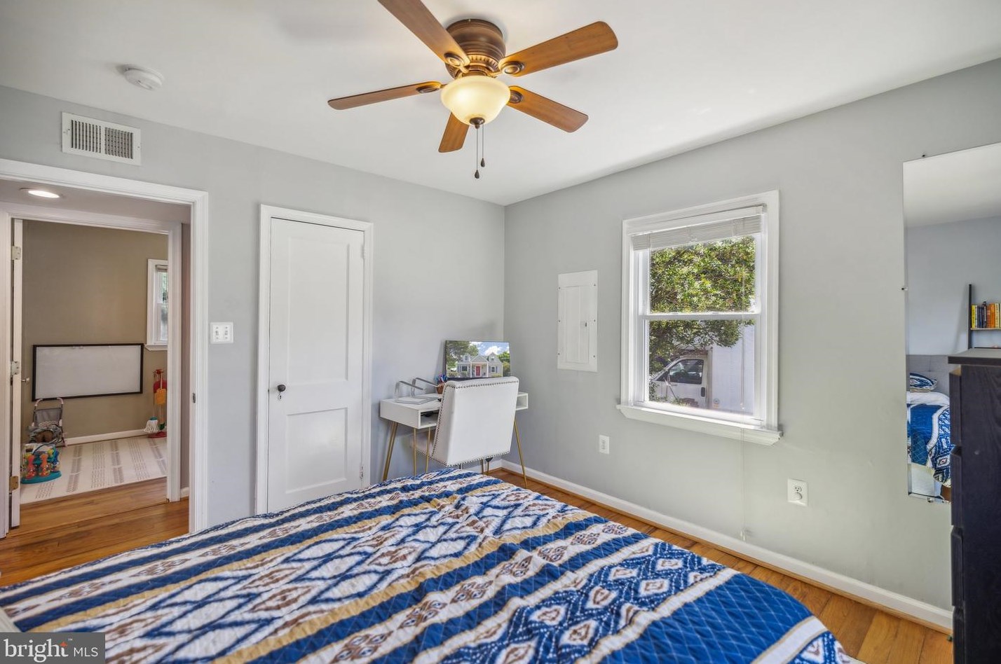 2506 Fairhaven Ave, Alexandria VA 22303-2305 exterior