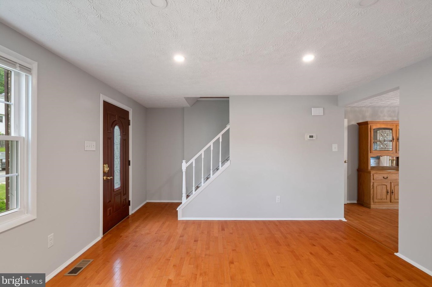 8166 Willowdale Ct, Springfield VA  22153-3624 exterior