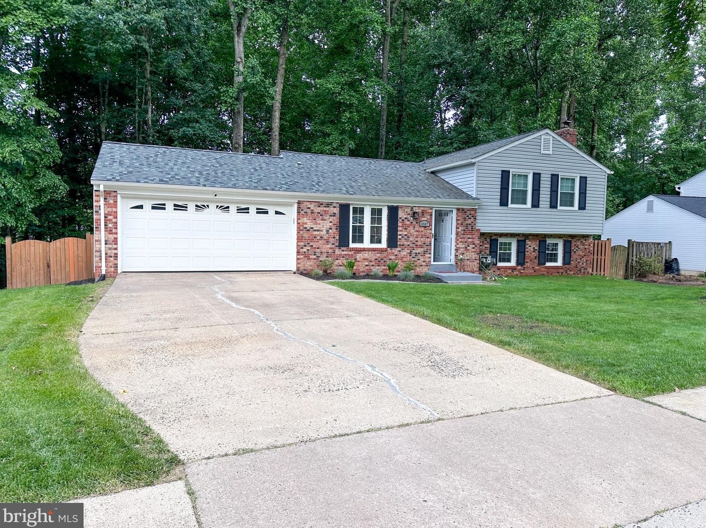 6507 Koziara Dr, Springfield VA  22015-4128 exterior