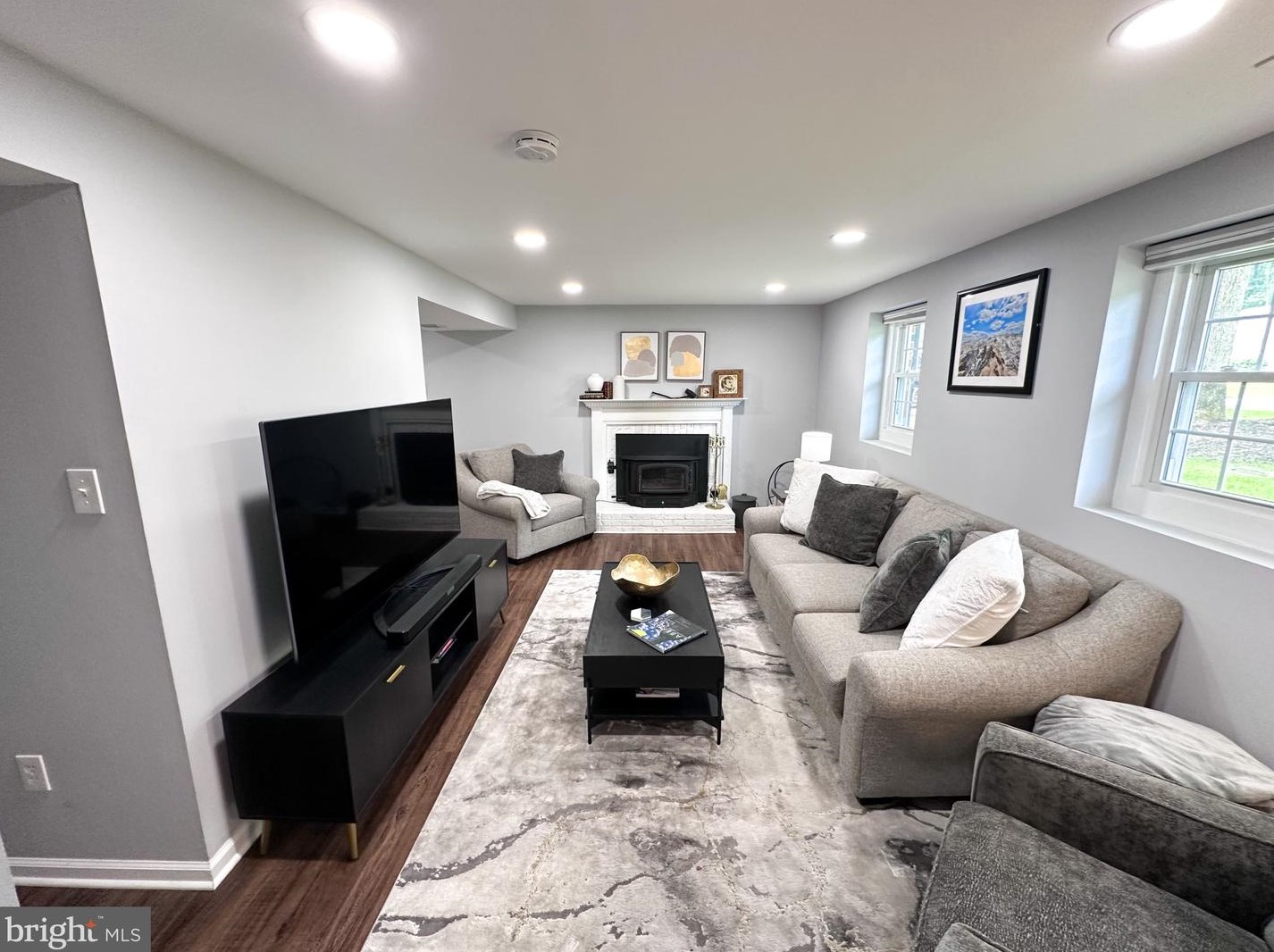 6507 Koziara Dr, Springfield VA  22015-4128 exterior