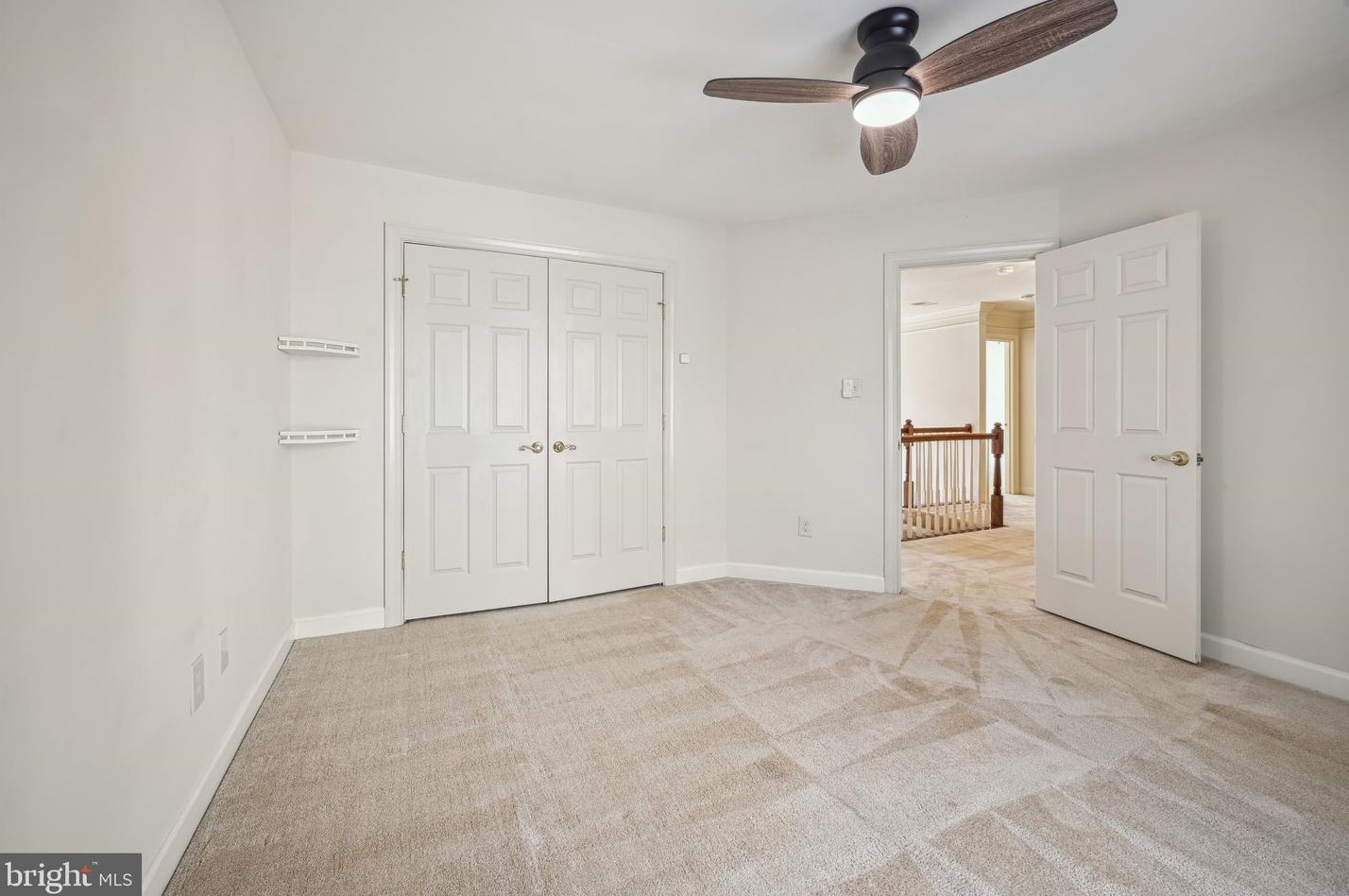 5800 Magnolia Ln, Falls Church VA  22041-1661 exterior