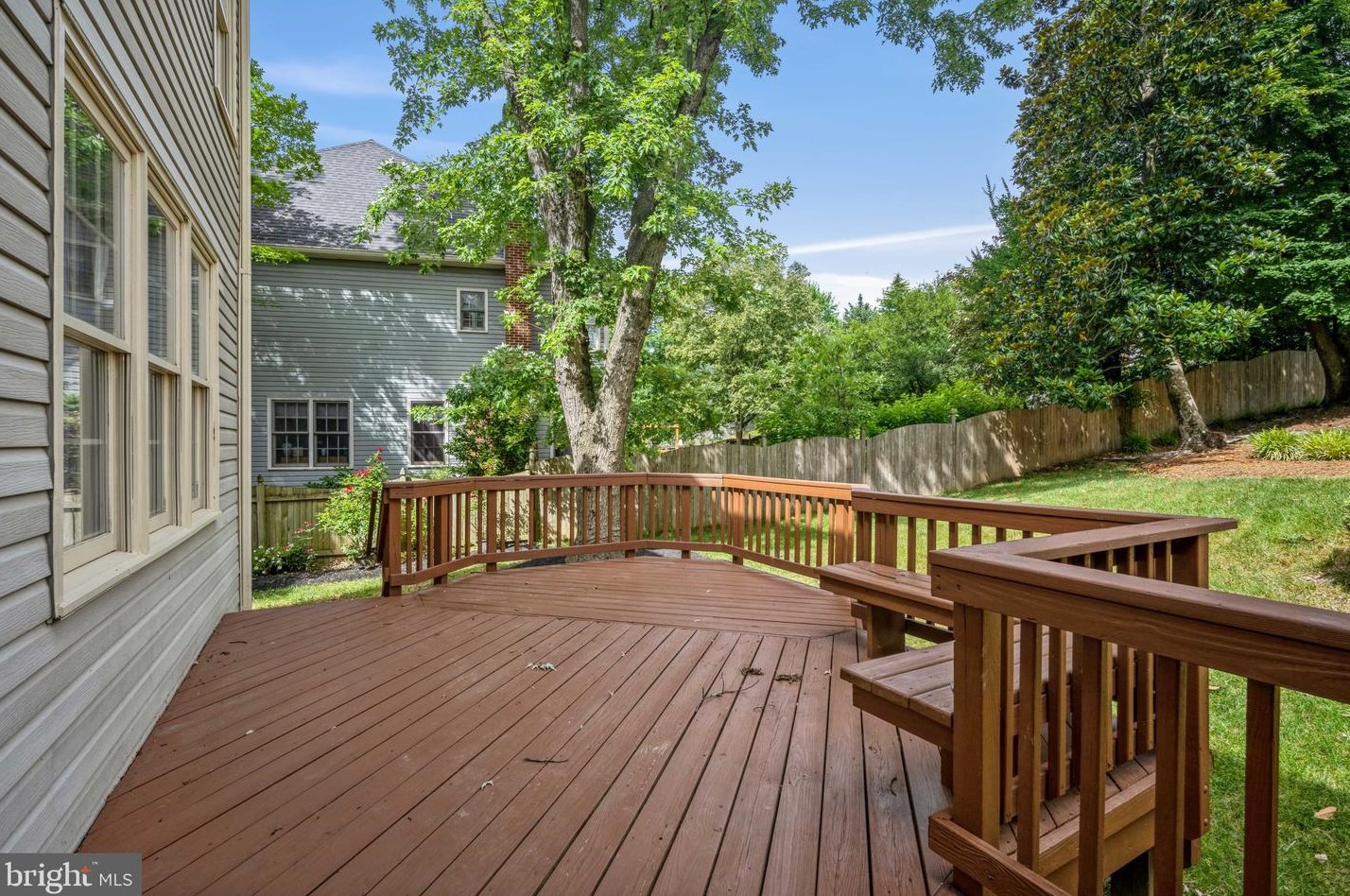 5800 Magnolia Ln, Falls Church VA  22041-1661 exterior