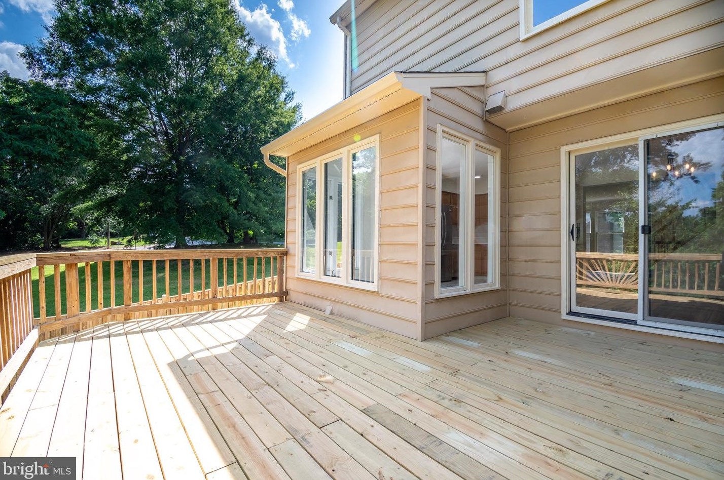 13825 Wakley Ct, Centreville VA  20121-3075 exterior