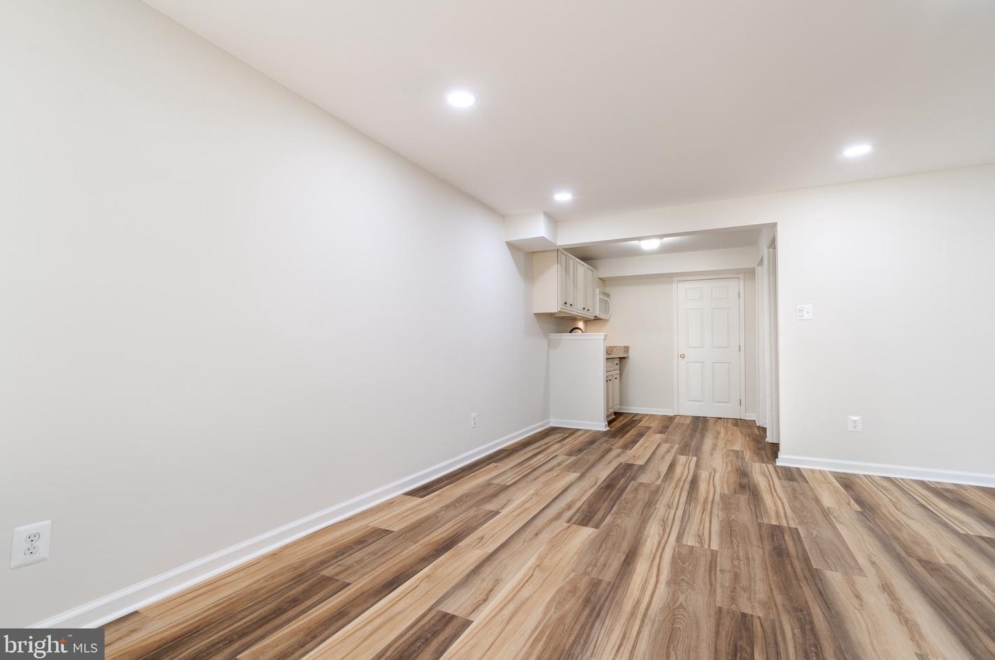 13825 Wakley Ct, Centreville VA  20121-3075 exterior