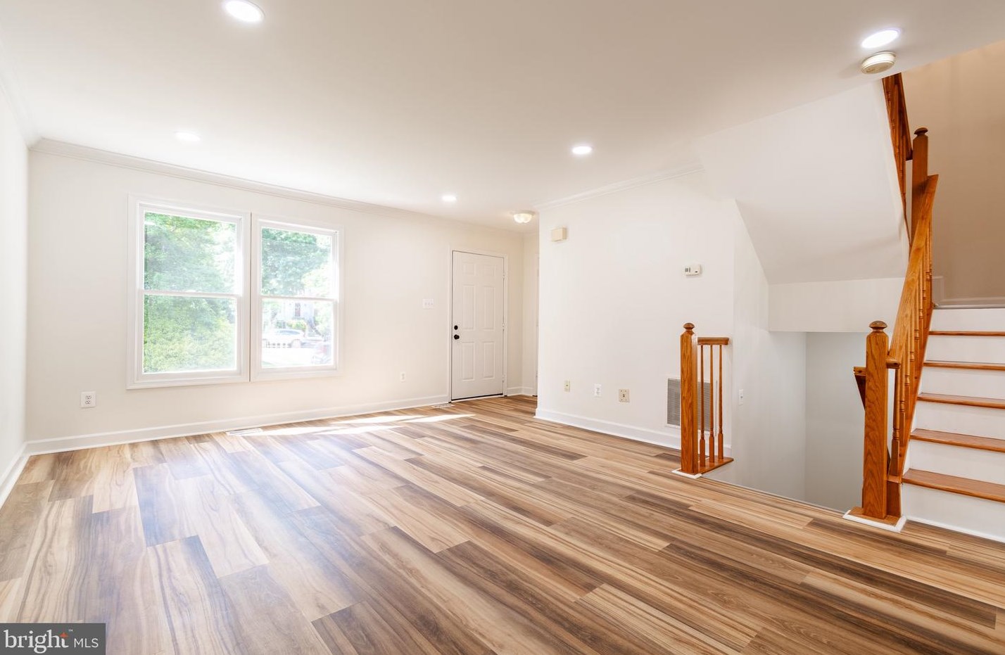 13825 Wakley Ct, Centreville VA  20121-3075 exterior