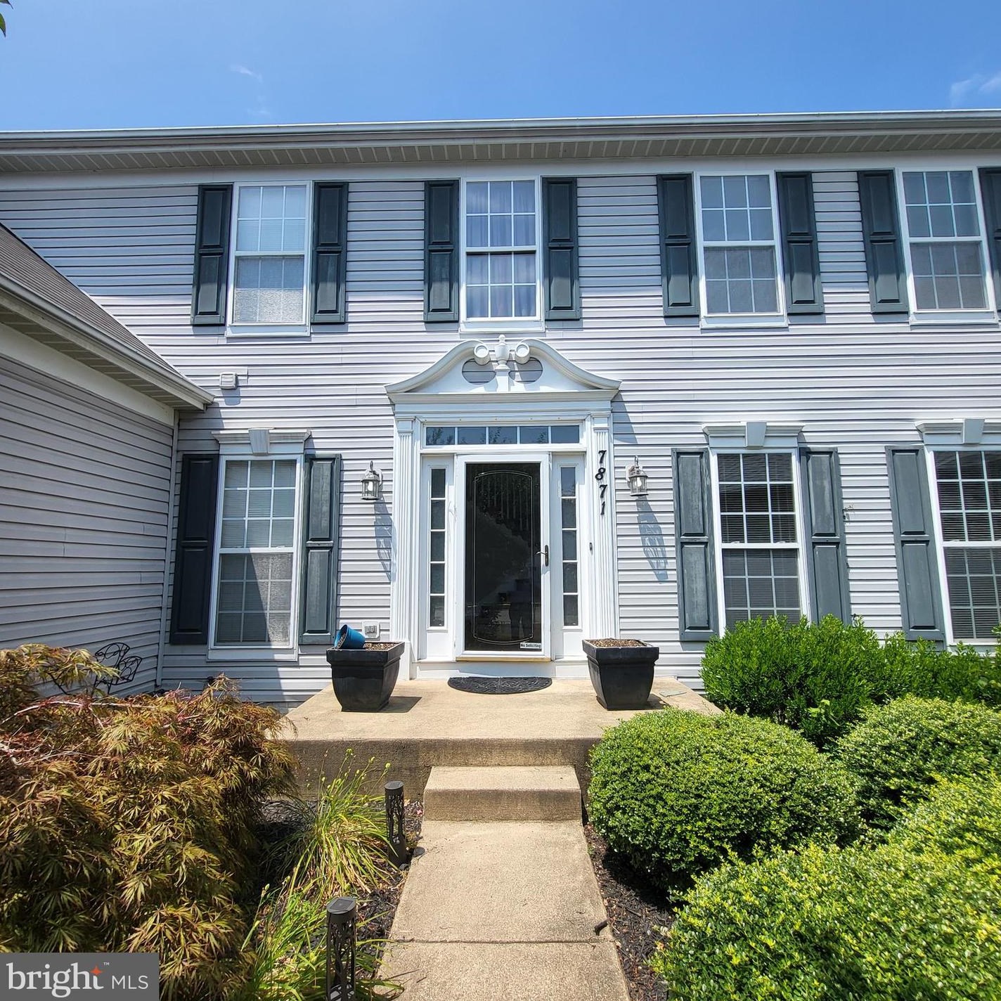 7871 Cranford Farm Cir, Lorton VA  22079-2148 exterior