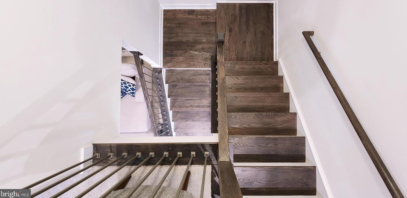 14077 Sunrise Vly Dr, Herndon VA 20191-3301 exterior