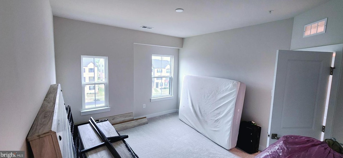 14077 Sunrise Vly Dr, Herndon VA 20191-3301 exterior