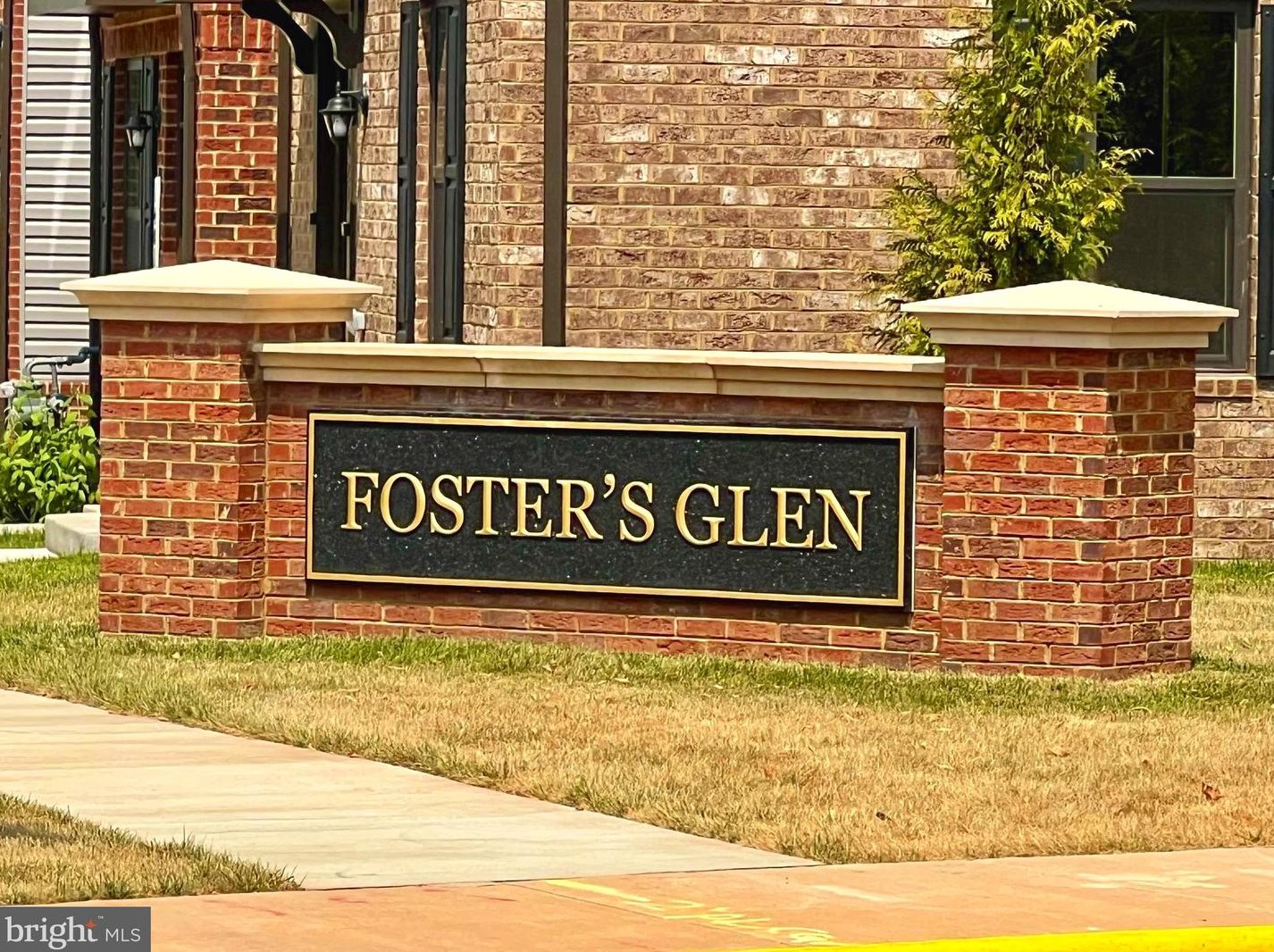 14077 Sunrise Vly Dr, Herndon VA 20191-3301 exterior