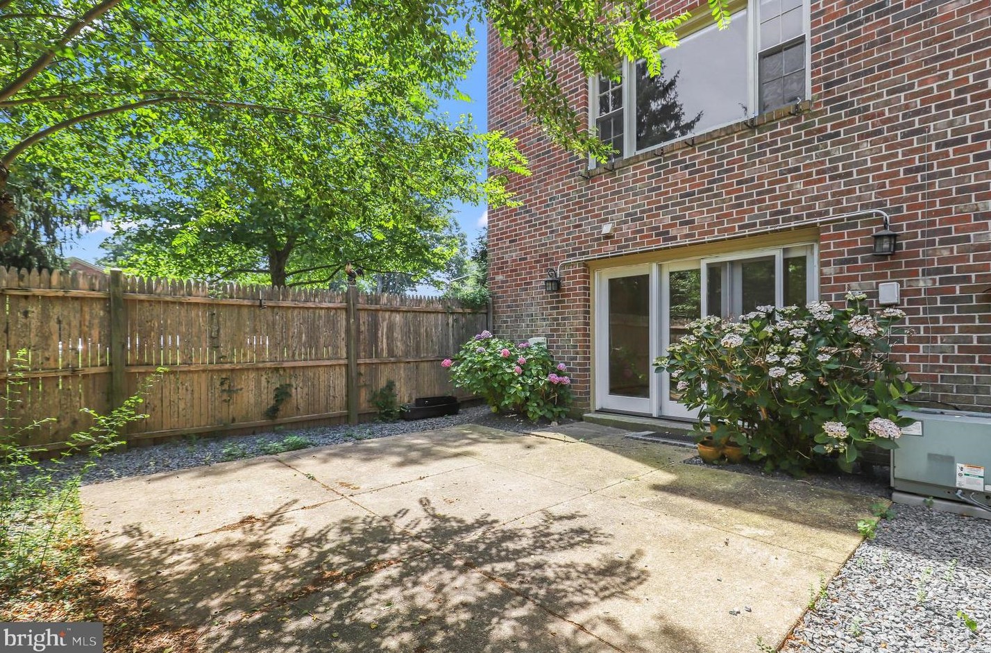 8500 Forrester Blvd, Springfield VA  22152-1713 exterior