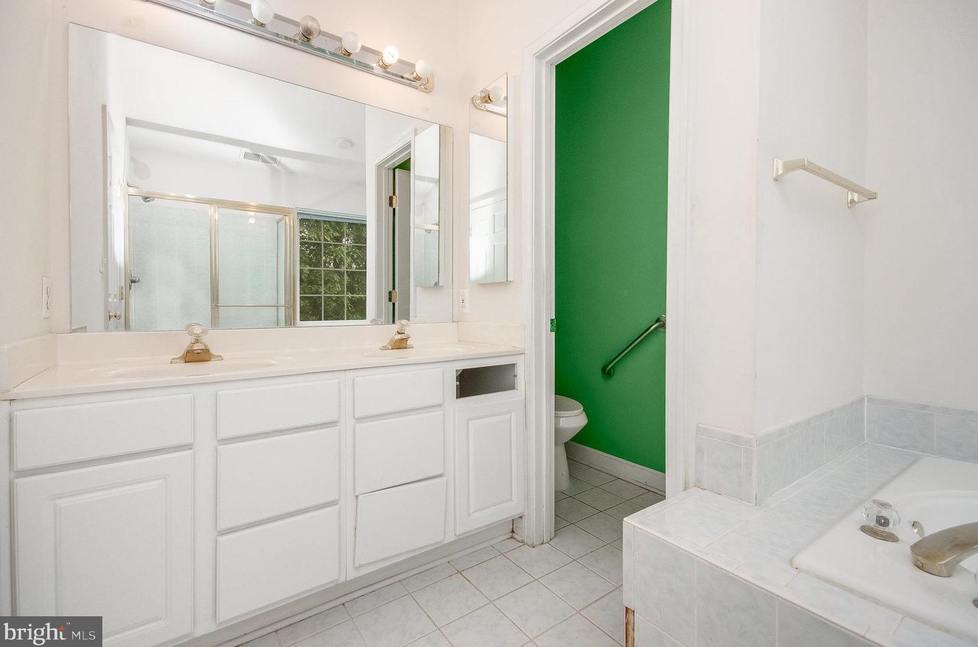 6324 Franconia Commons Dr, Alexandria VA 22310-2545 exterior