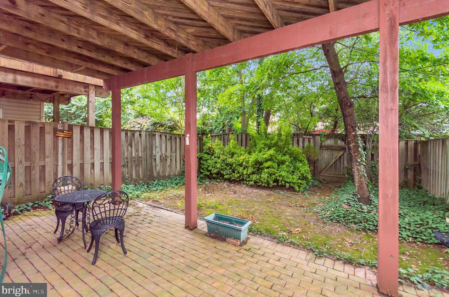 6324 Franconia Commons Dr, Alexandria VA 22310-2545 exterior