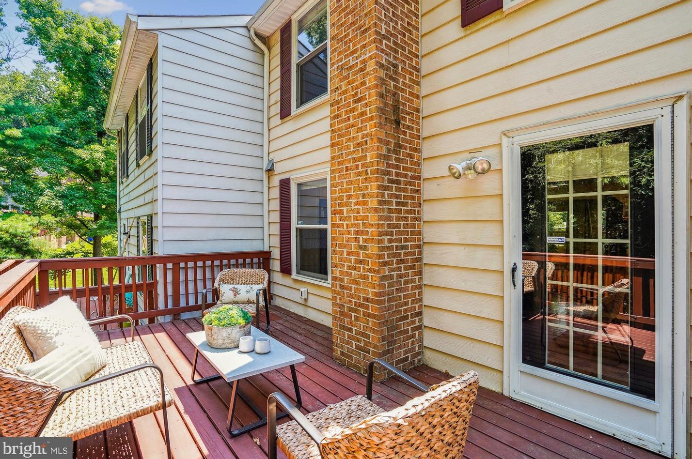 6507 Field Master Dr, Springfield VA  22152-2150 exterior
