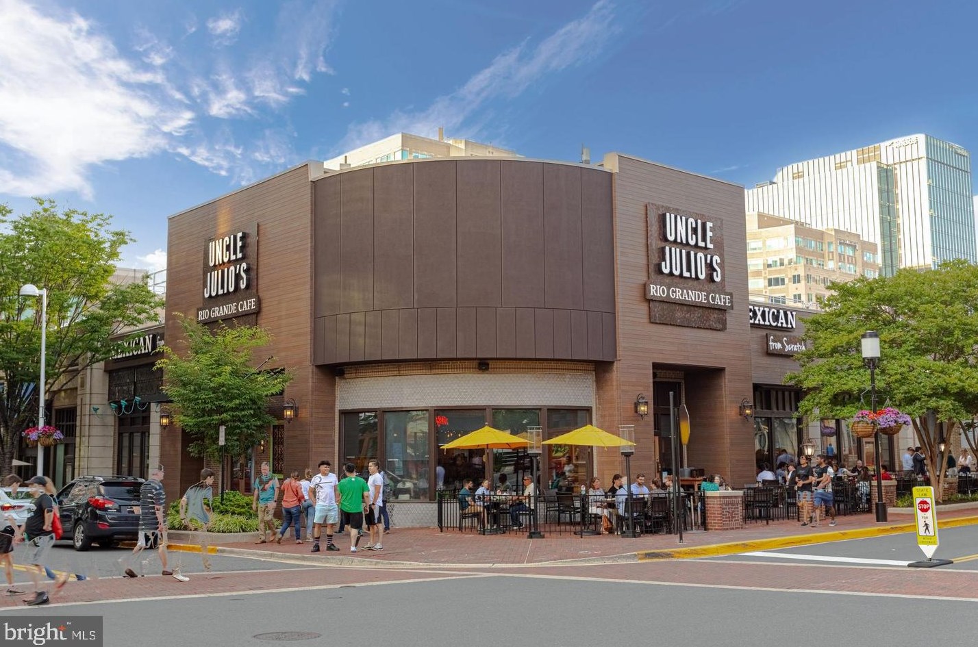 12001 Market St, Herndon VA  20190-6209 exterior