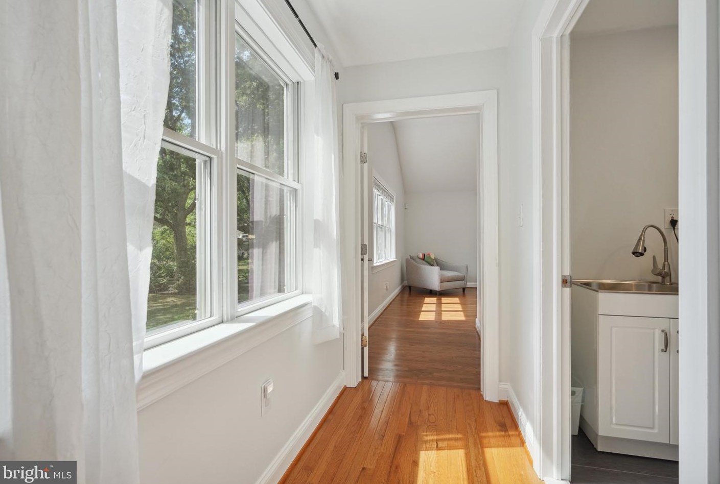 7126 Carol Ln, Falls Church VA  22042-3714 exterior