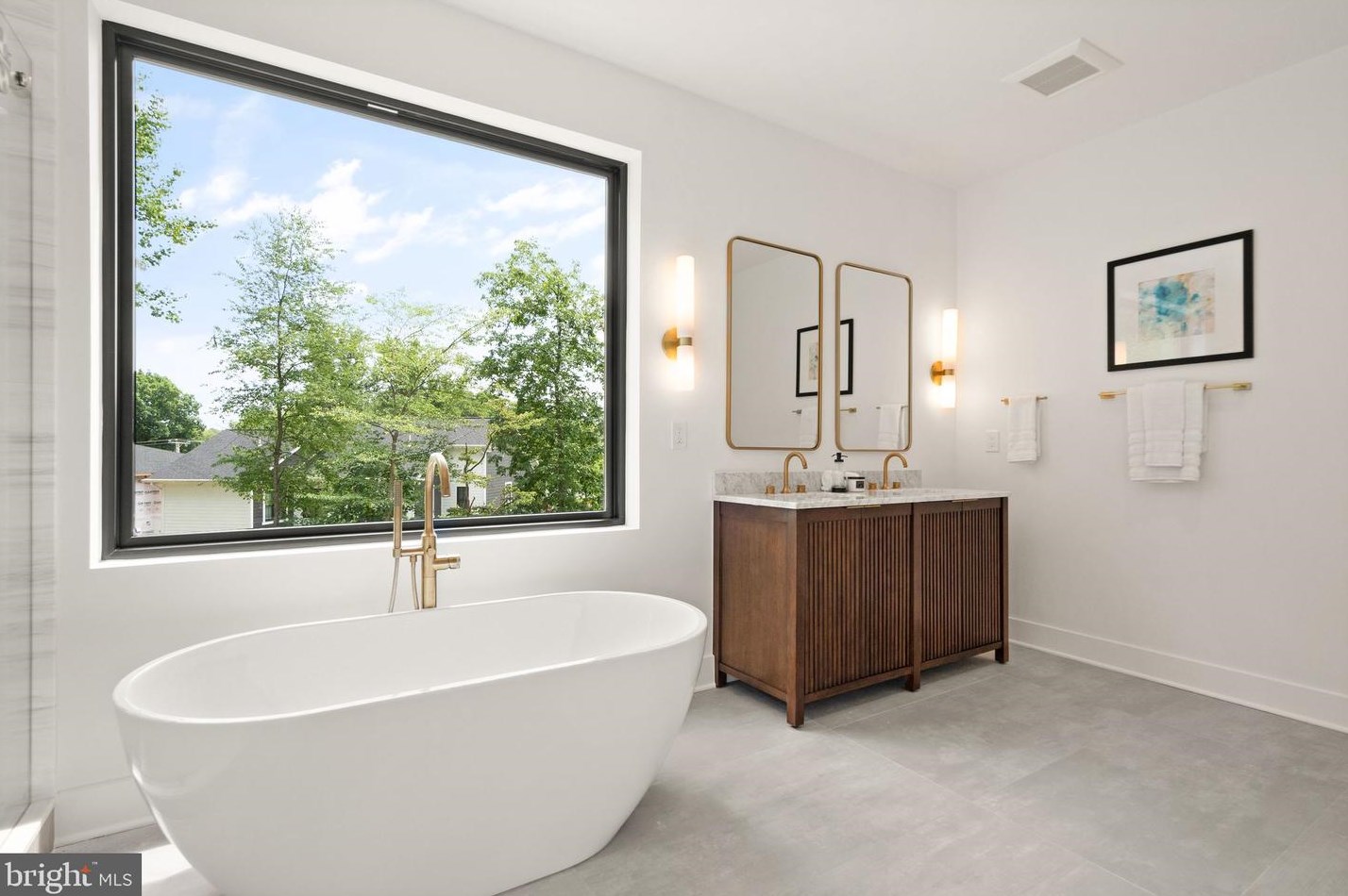 132 Kingsley Rd, Vienna VA  22180-6501 exterior