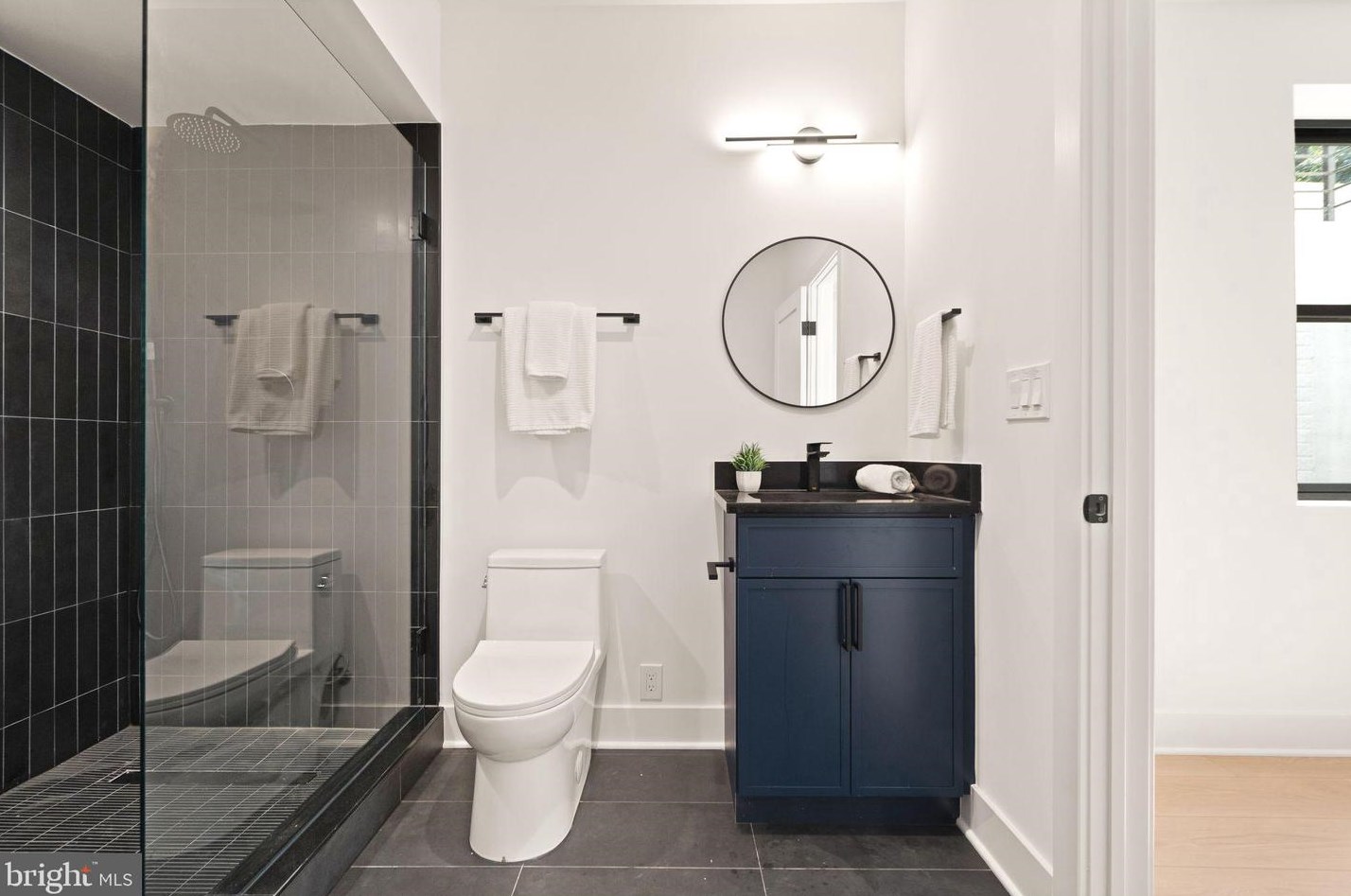 132 Kingsley Rd, Vienna VA  22180-6501 exterior