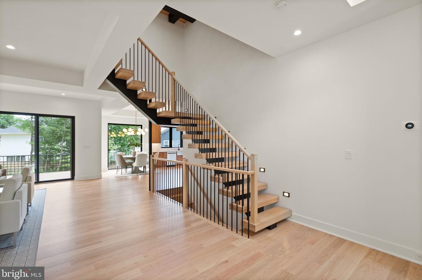 132 Kingsley Rd, Vienna VA  22180-6501 exterior