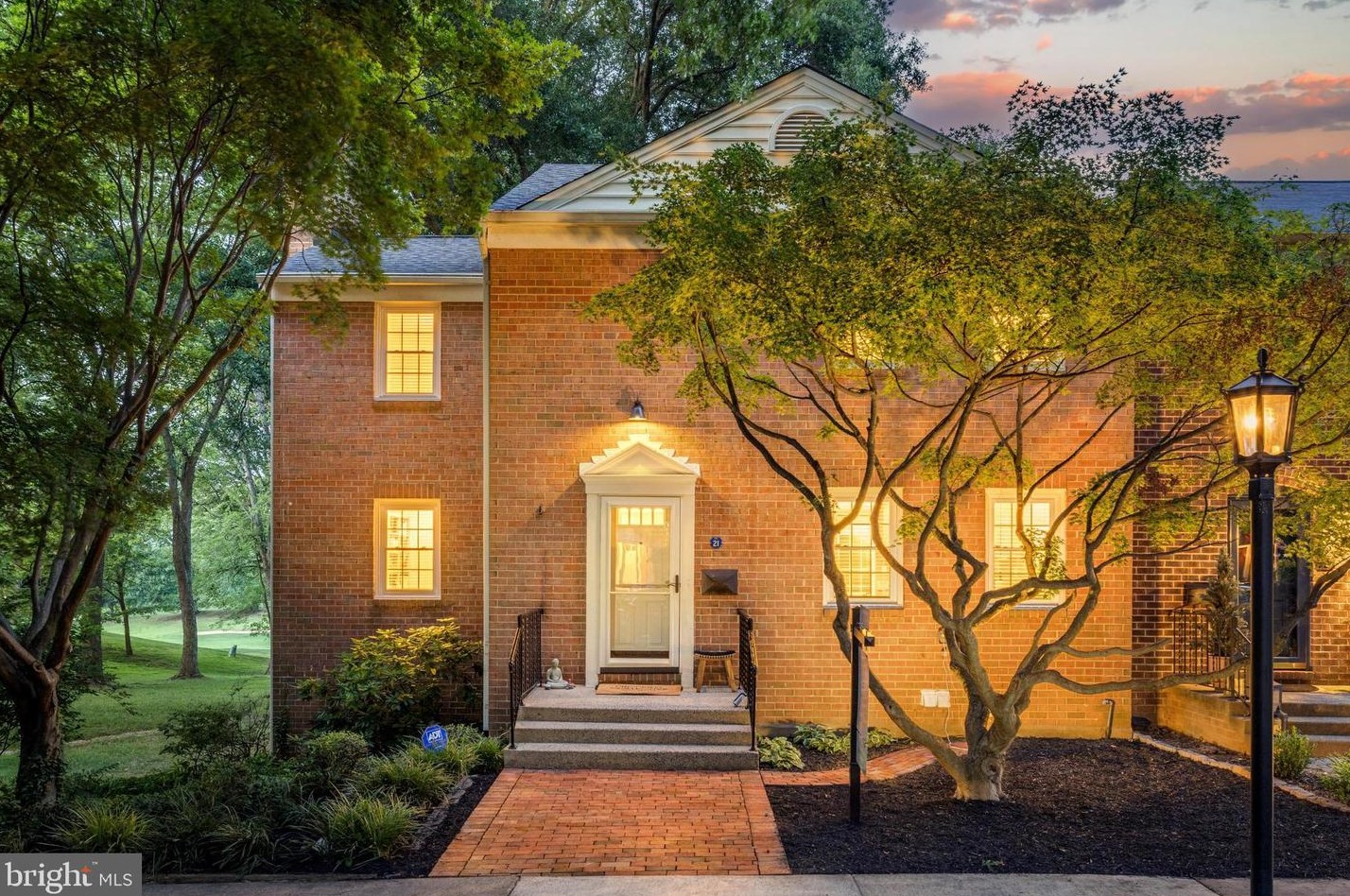 11721 Shore Dr, Herndon VA  20190-4506 exterior