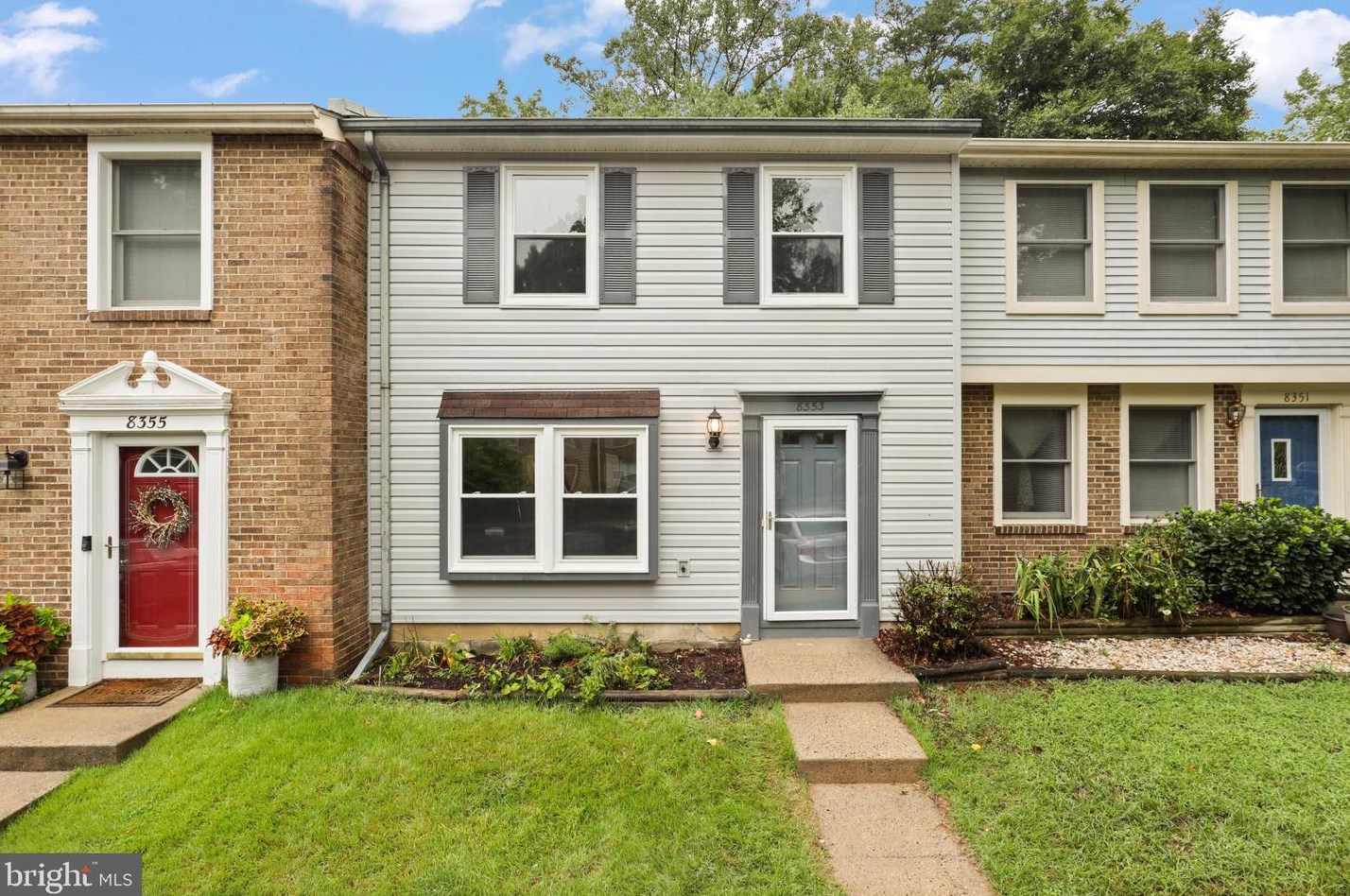 8353 Fern Leaf Ct, Springfield VA  22153-3863 exterior