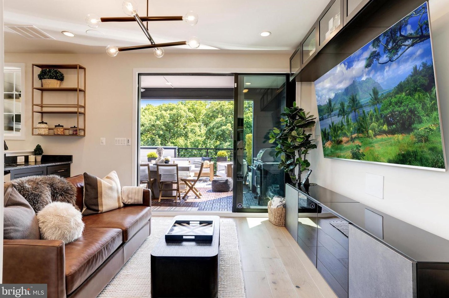 11732 Sunrise Valley Dr, Herndon VA  20191-1403 exterior