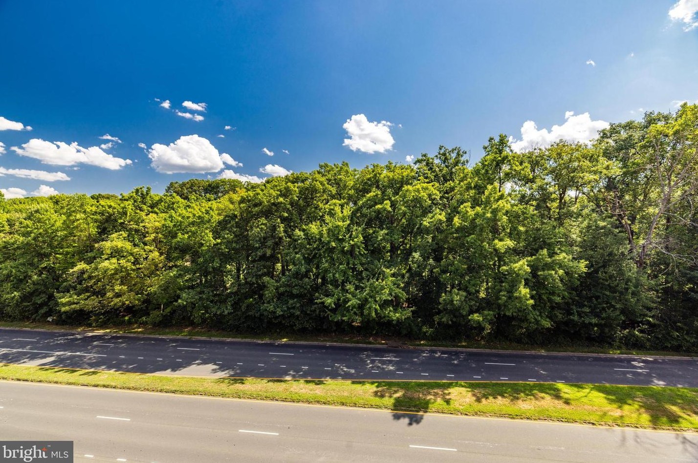 11732 Sunrise Valley Dr, Herndon VA  20191-1403 exterior