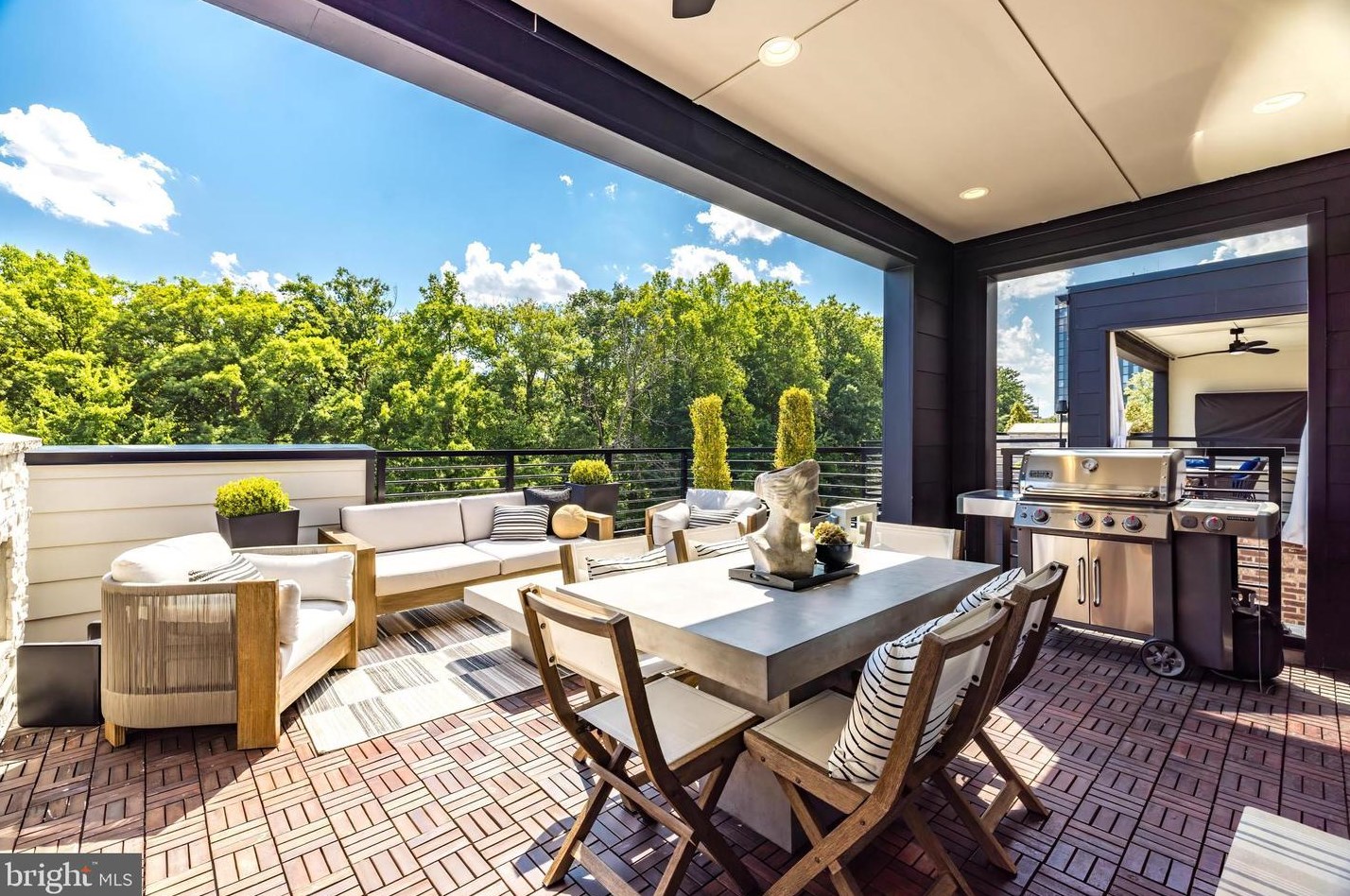 11732 Sunrise Valley Dr, Herndon VA  20191-1403 exterior