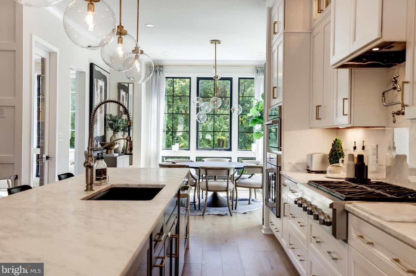 11732 Sunrise Valley Dr, Herndon VA  20191-1403 exterior