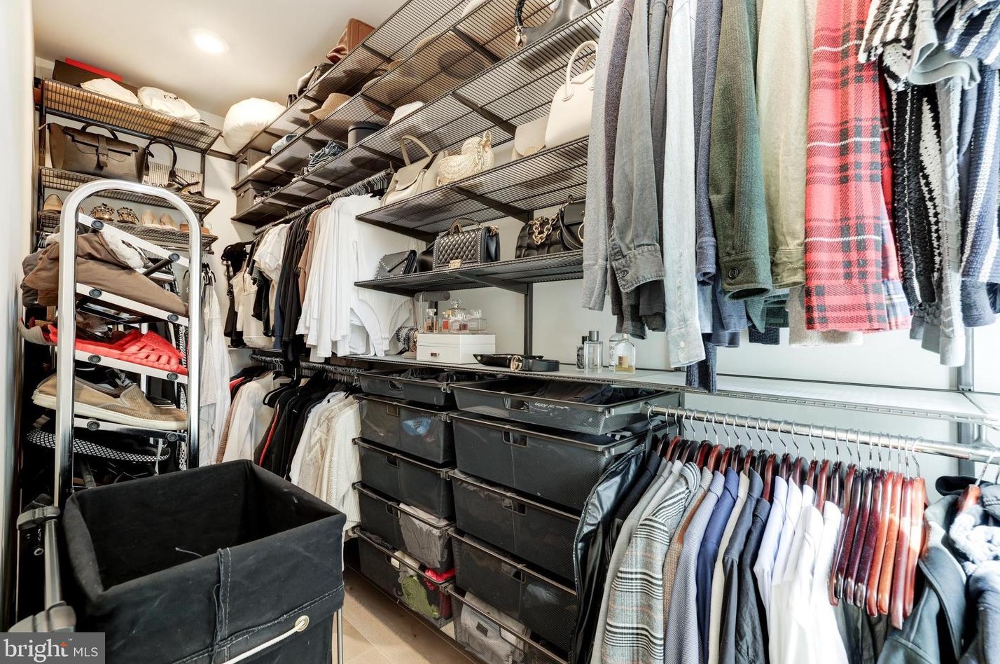 11732 Sunrise Valley Dr, Herndon VA  20191-1403 exterior